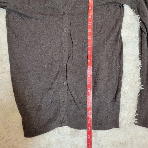 Gap Women's Classic Button down Brown Cardigan size XS - Picture 4 of 5